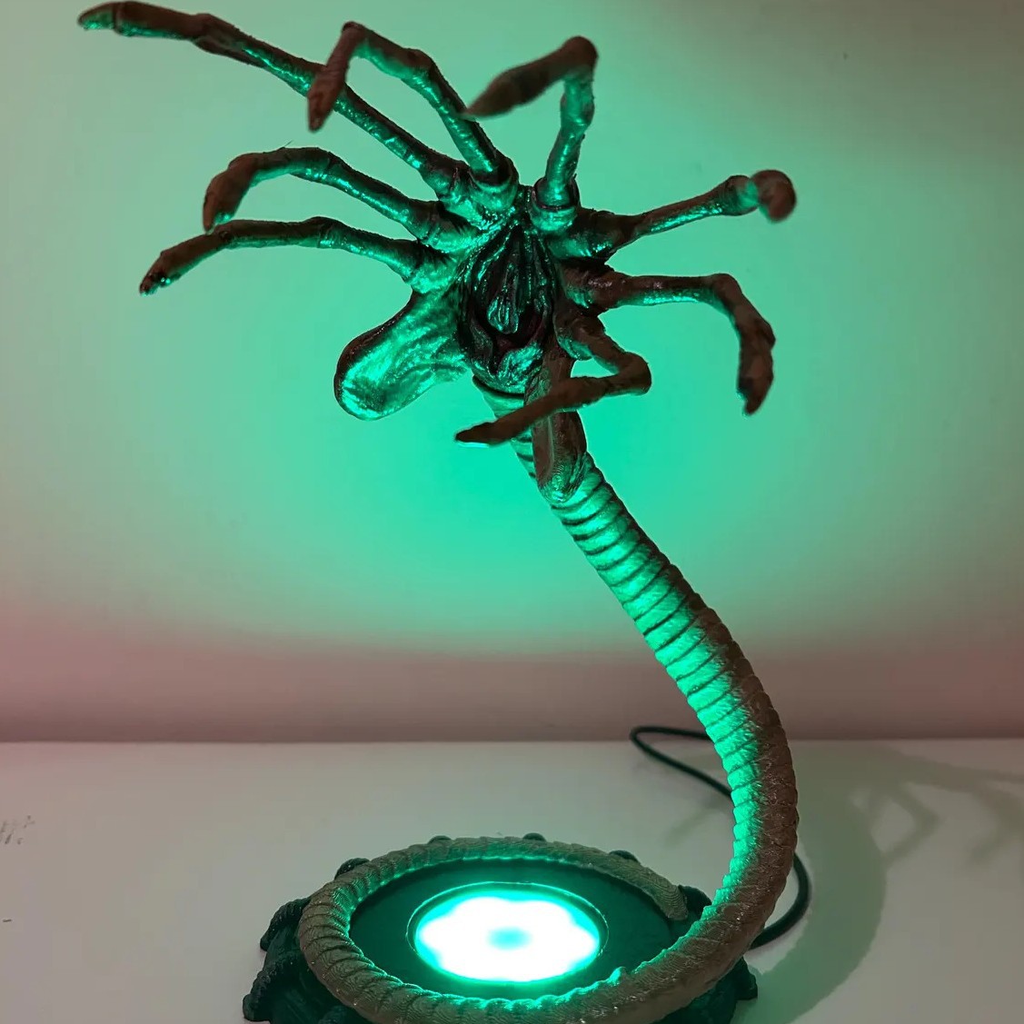 โคมไฟ Alien Facehugger ไฟกลางค - Lighting Decoration Ideas บทวิจารณ์และราคา